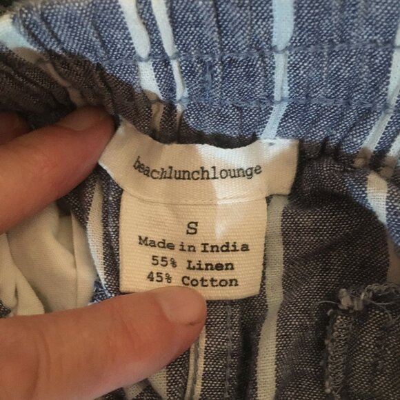 Beachlunchlounge Elastic Waist Capri Linen Striped Pants, Size Small - Picture 7 of 9